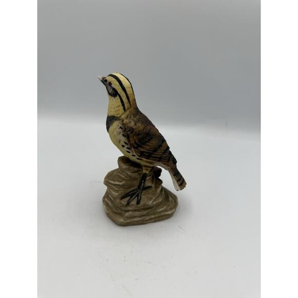 Vintage Bird Figurine Royal Crown Byron Ceramic Bisque Figure - Picture 3 of 7